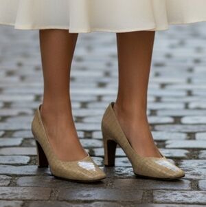 Charles Jourdan Crocodile Embossed Leather Vintage Luxury Shoes Designer Sheen